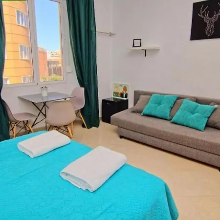Homestay Economic Mercado Malaga