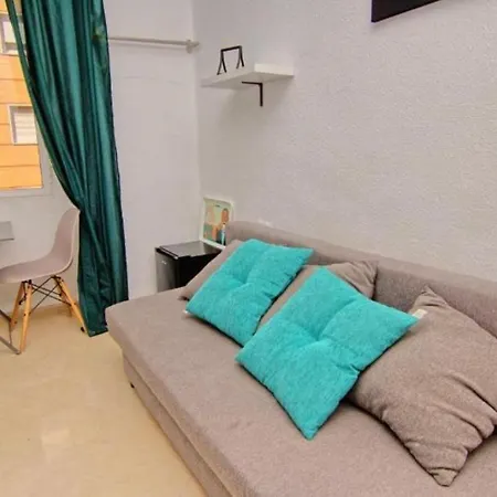 Economic Mercado Homestay *